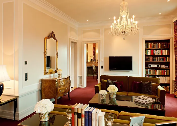 Hotel Bellevue Palace 5*